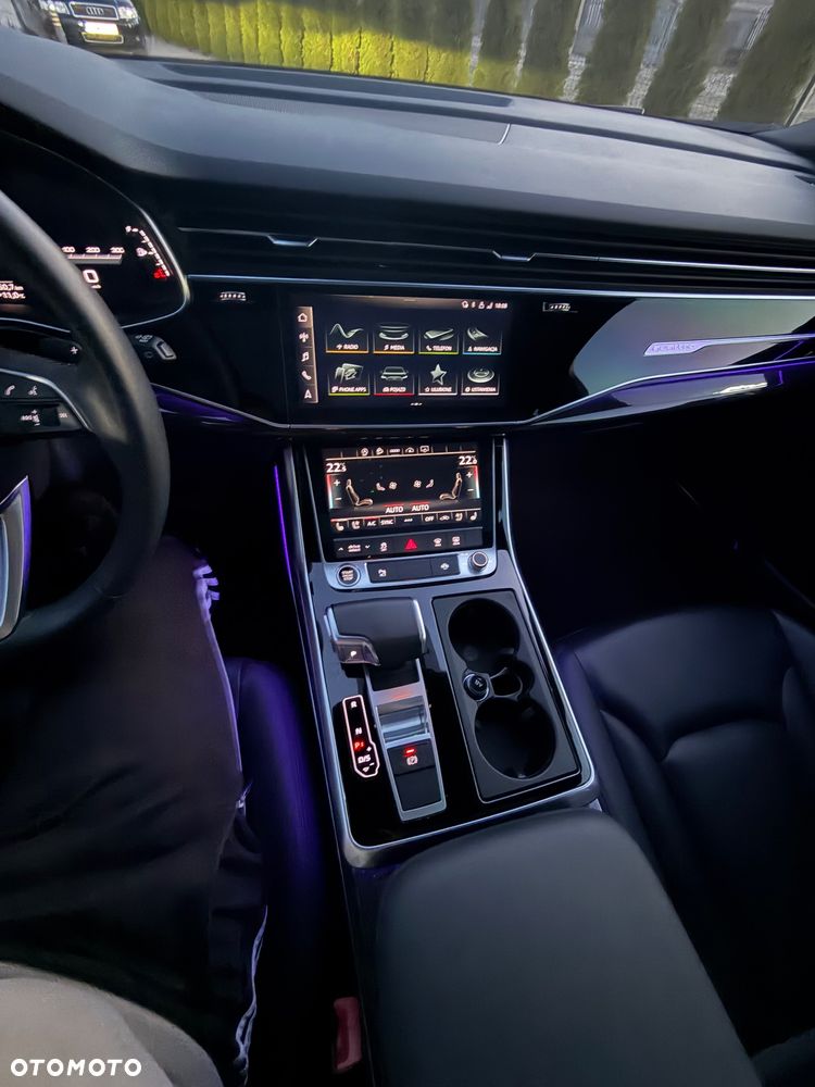 Audi Q7 3.0 TFSI Quattro Tiptronic - 12
