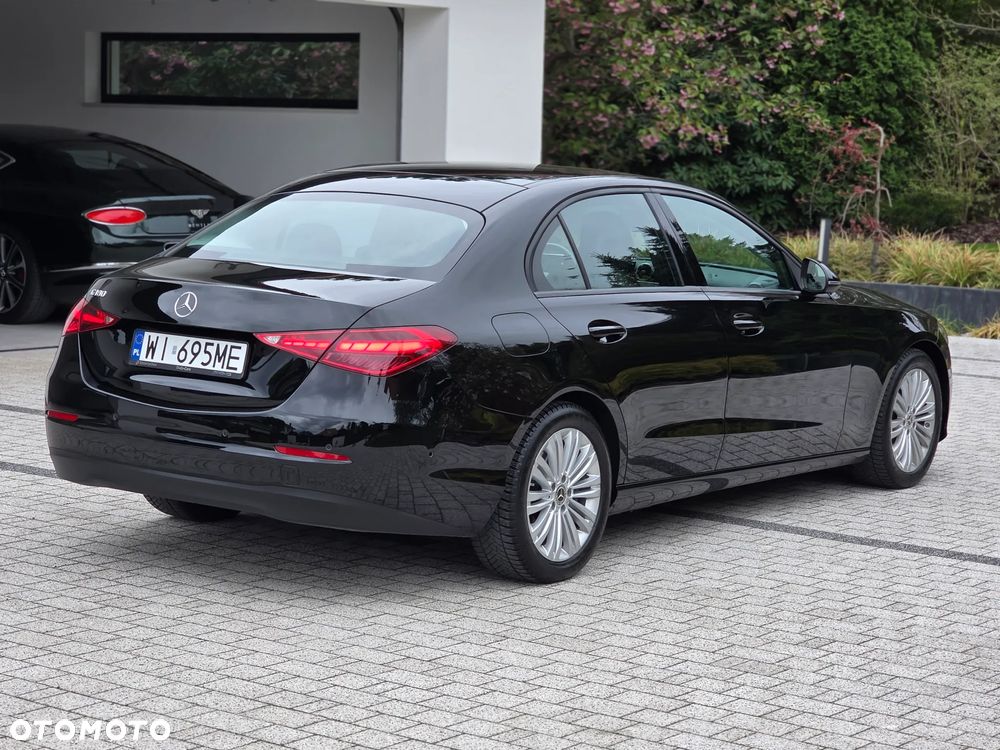 Mercedes-Benz Klasa C 180 mHEV Avantgarde - 13