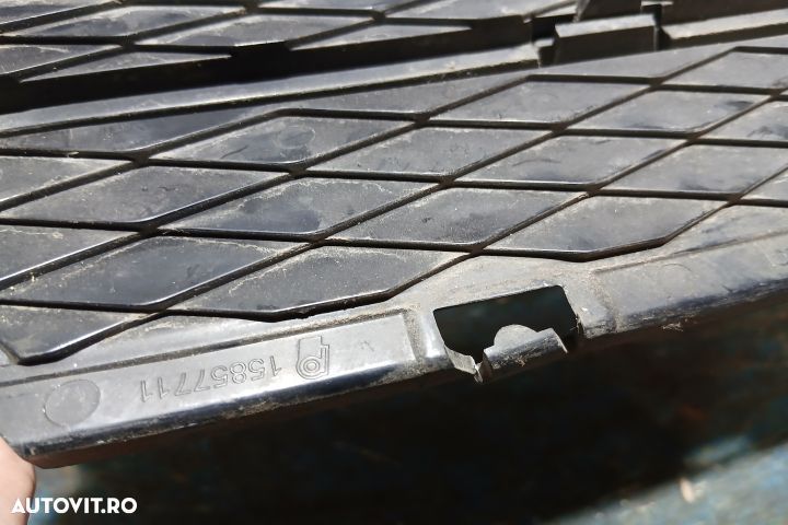 Grila bara fata stanga 7138417 1587711 7138417 1587711 BMW Seria 3 E9 - 5