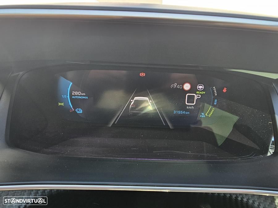 Peugeot e-2008 50 kWh GT - 36