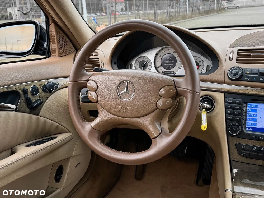 Mercedes-Benz Klasa E 500 4-Matic Avantgarde - 20