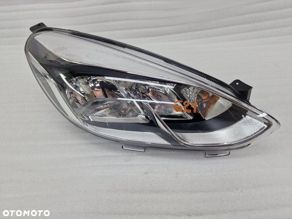 FORD FIESTA MK8 17-  PRAWA LAMPA PRZEDNIA PRZÓD , NR H1BB-13W029-AE , NR AUKCJI LA621 - 1