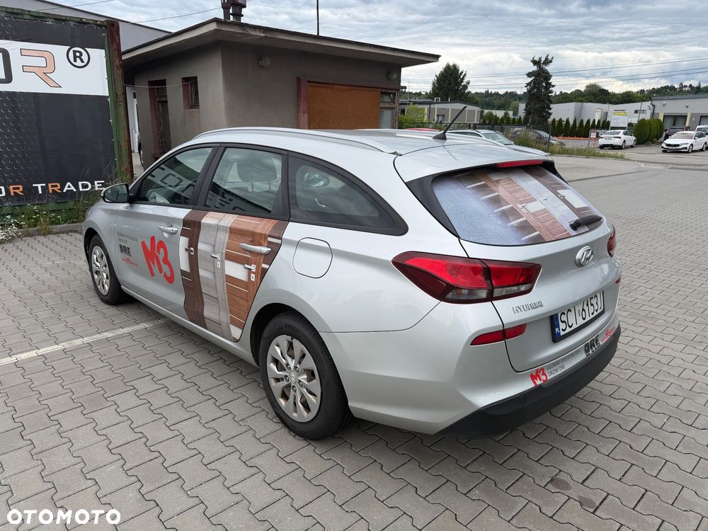 Hyundai i30 1.6 D Comfort - 10
