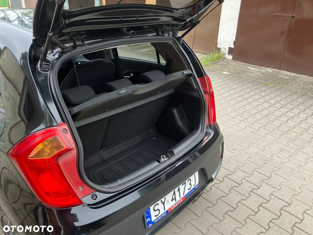 Kia Picanto 1.0 L - 4