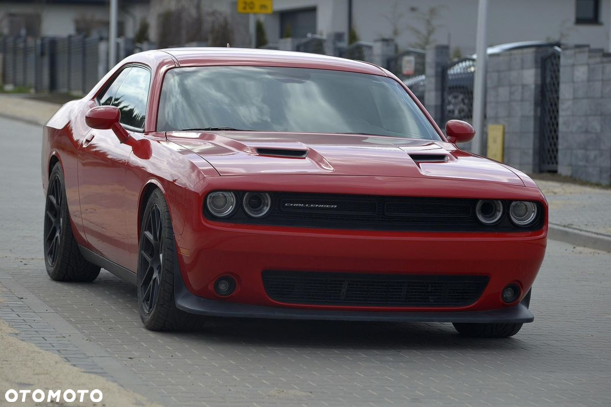 Dodge Challenger - 5