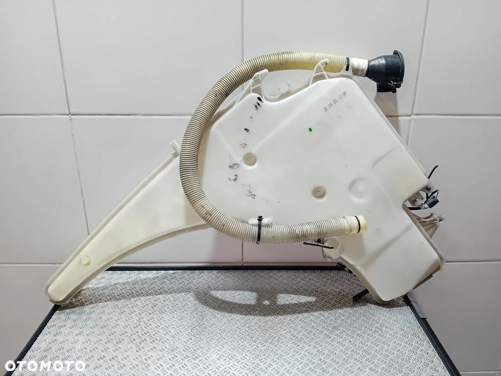 zbiorniczek spryskiwaczy BMW E90 7124231 1 pompka - 1