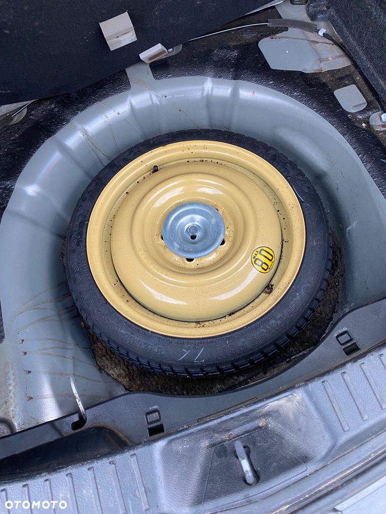 Mazda 3 1.6 Active - 12