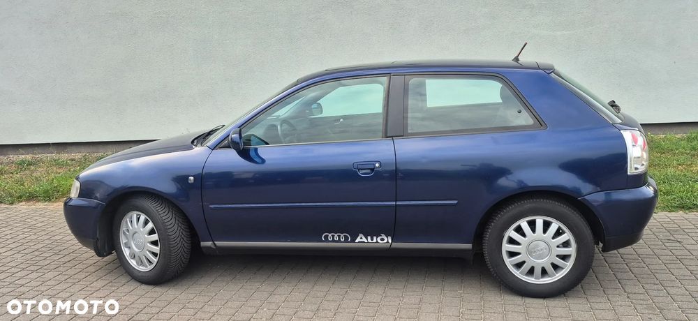 Audi A3 3-drzwiowe 1.6 Ambition - 18