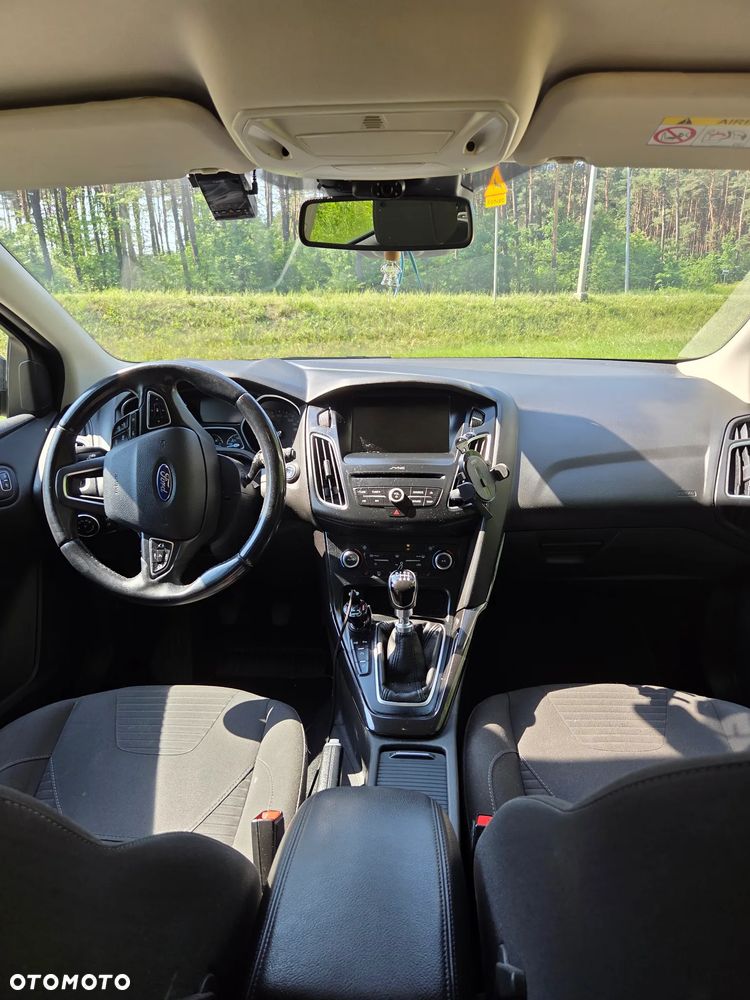 Ford Focus 1.5 TDCi Titanium - 12