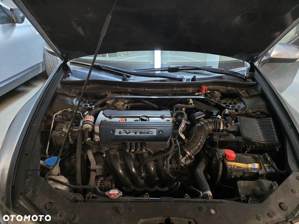 Honda Accord 2.4 Executive - 38
