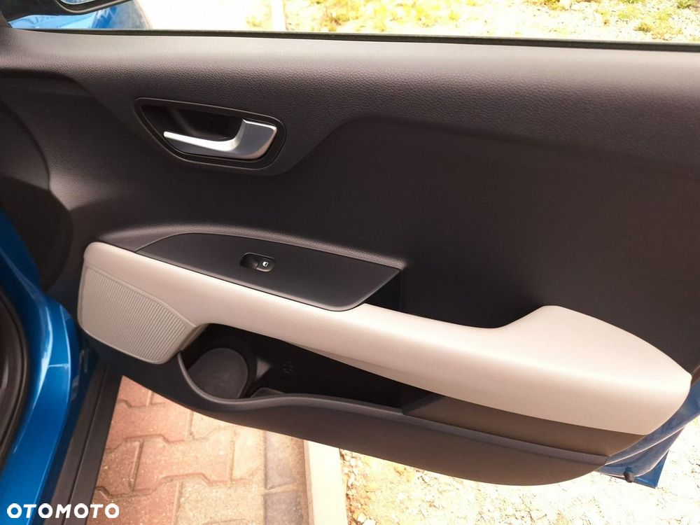 Kia Stonic 1.0 T-GDI L - 28
