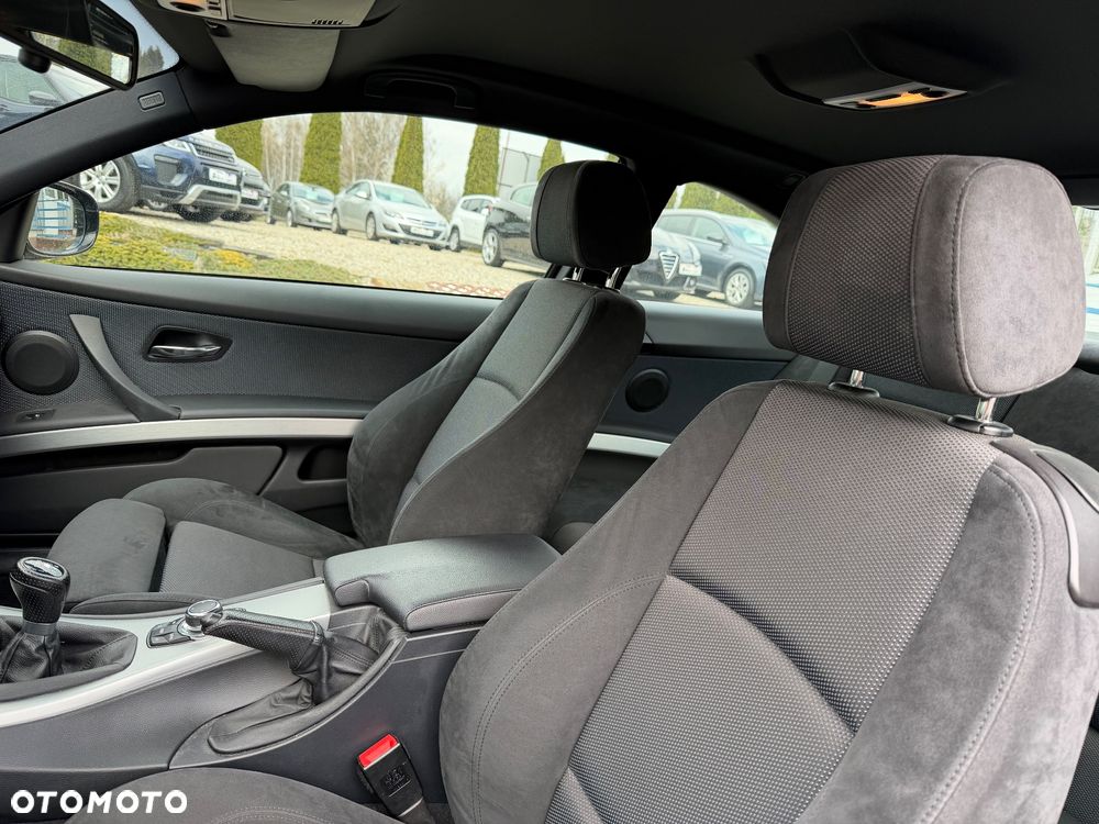 BMW Seria 3 320d Efficient Dynamics Sport Line - 11