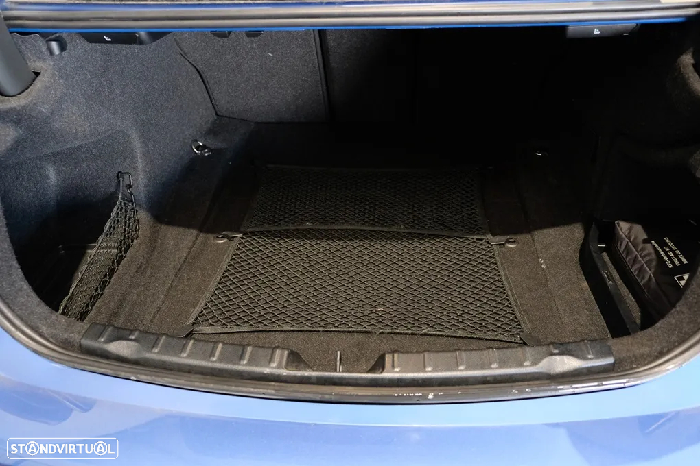 BMW 328 i Auto Pack M - 17