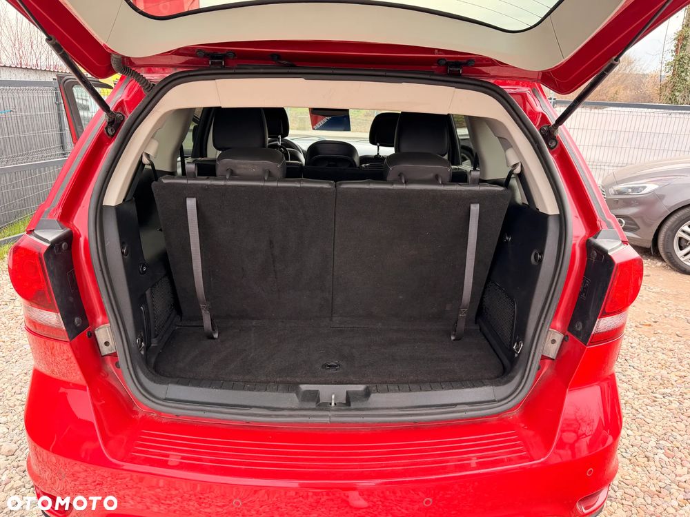 Fiat Freemont 2.0 Multijet 16V DPF Automatik Allrad Black Code - 40