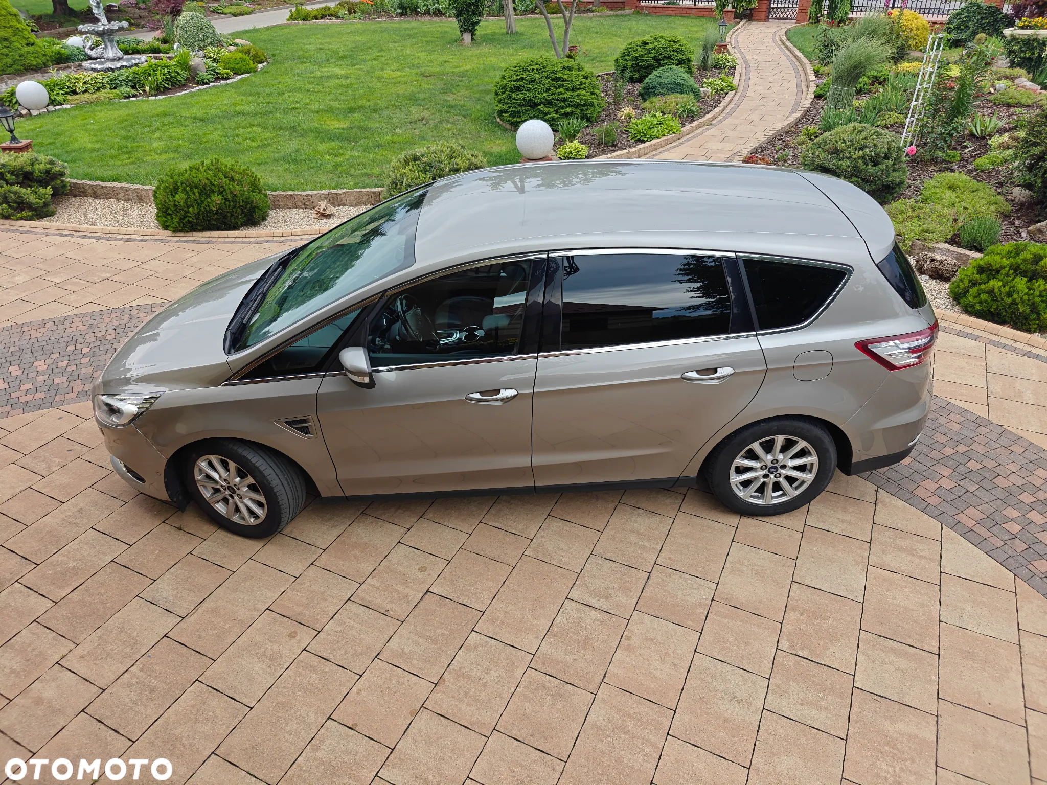Ford S-Max 2.0 TDCi Titanium PowerShift - 36