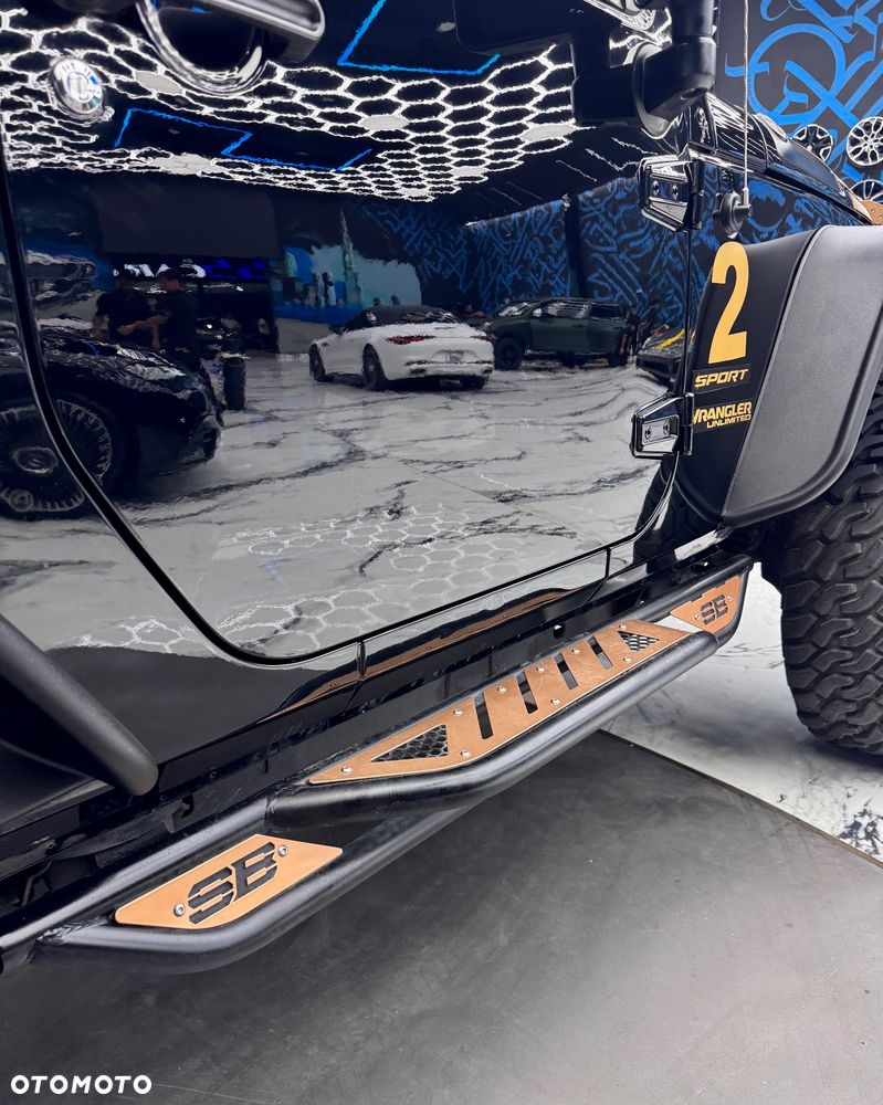 Jeep Wrangler - 17