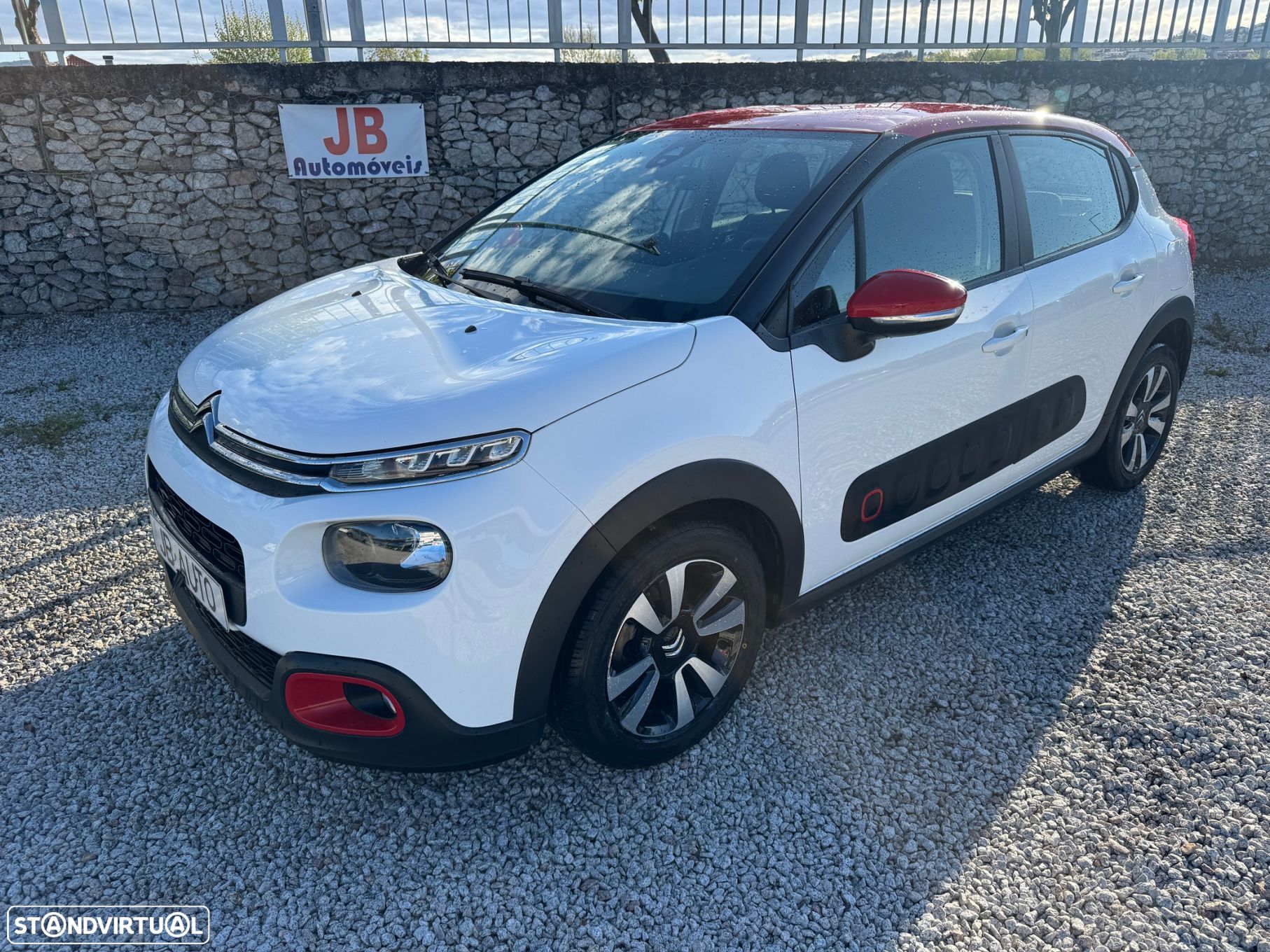 Citroën C3 1.5 BlueHDi Shine - 1