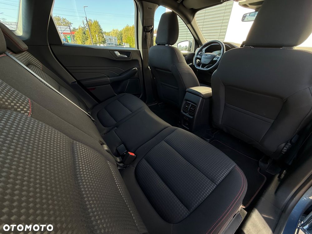 Ford Kuga 2.5 FHEV FWD ST-Line - 31