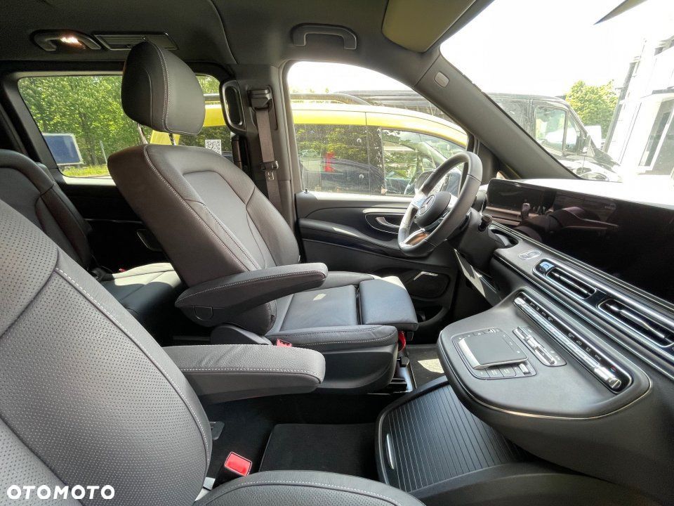 Mercedes-Benz V  FL OM654 - 8