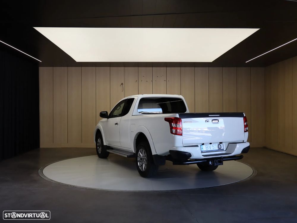 Mitsubishi L200 2.4 DI-D Club Intense Strakar 4WD - 4