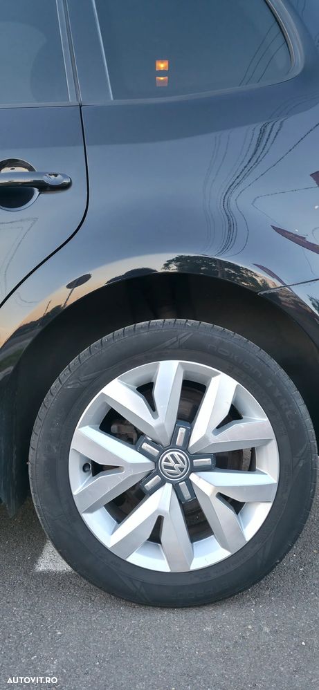 Volkswagen Touran 2.0 TDI DPF DSG MATCH - 28