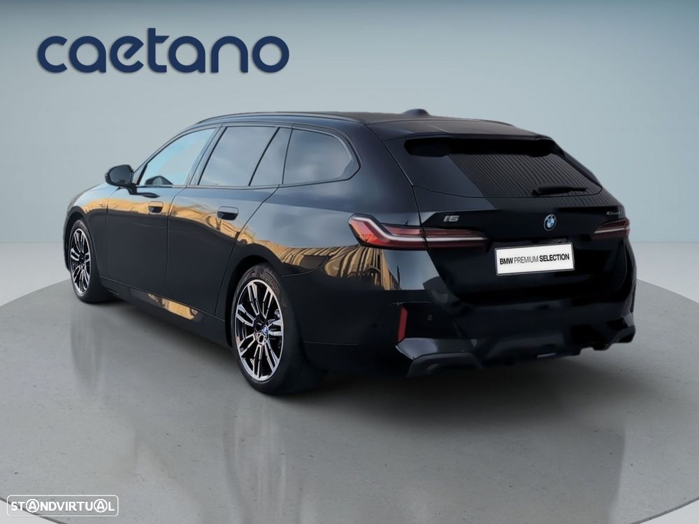 BMW i5 xDrive40 Edição Desportiva M - 6
