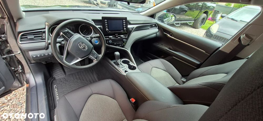 Toyota Camry - 8