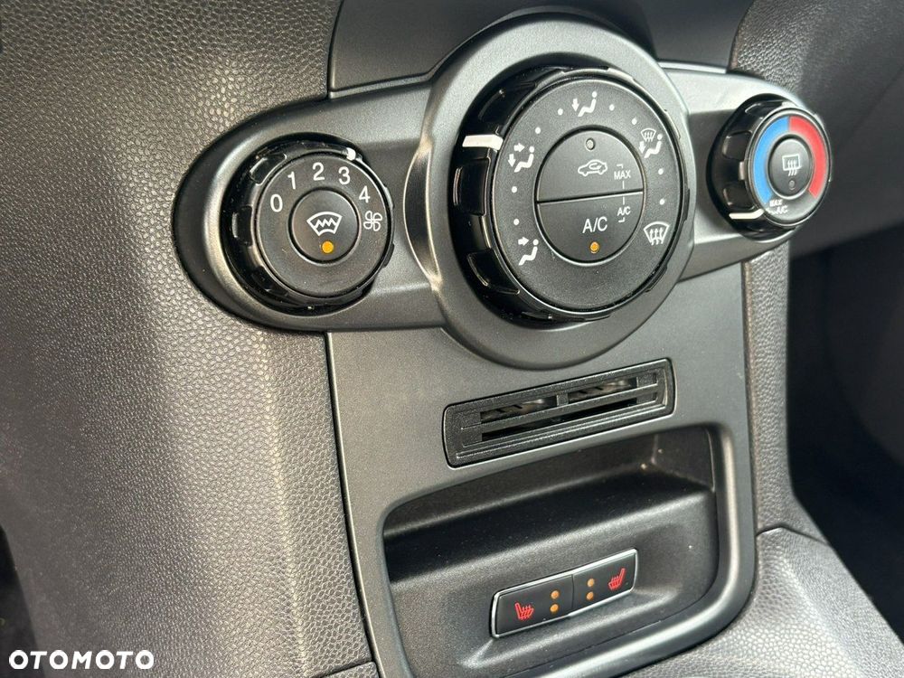 Ford Fiesta 1.0 Silver X (Trend) EU6 - 21