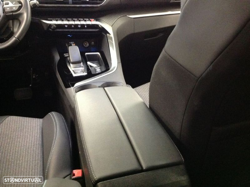 Peugeot 3008 1.6 Hybrid Allure Pack e-EAT8 - 46