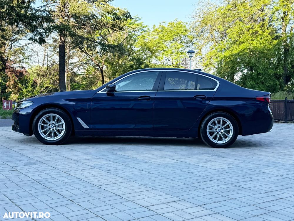 BMW Seria 5 530e Aut. Luxury Line - 17