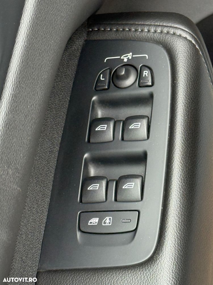 Volvo XC 60 D4 Geartronic Inscription - 17