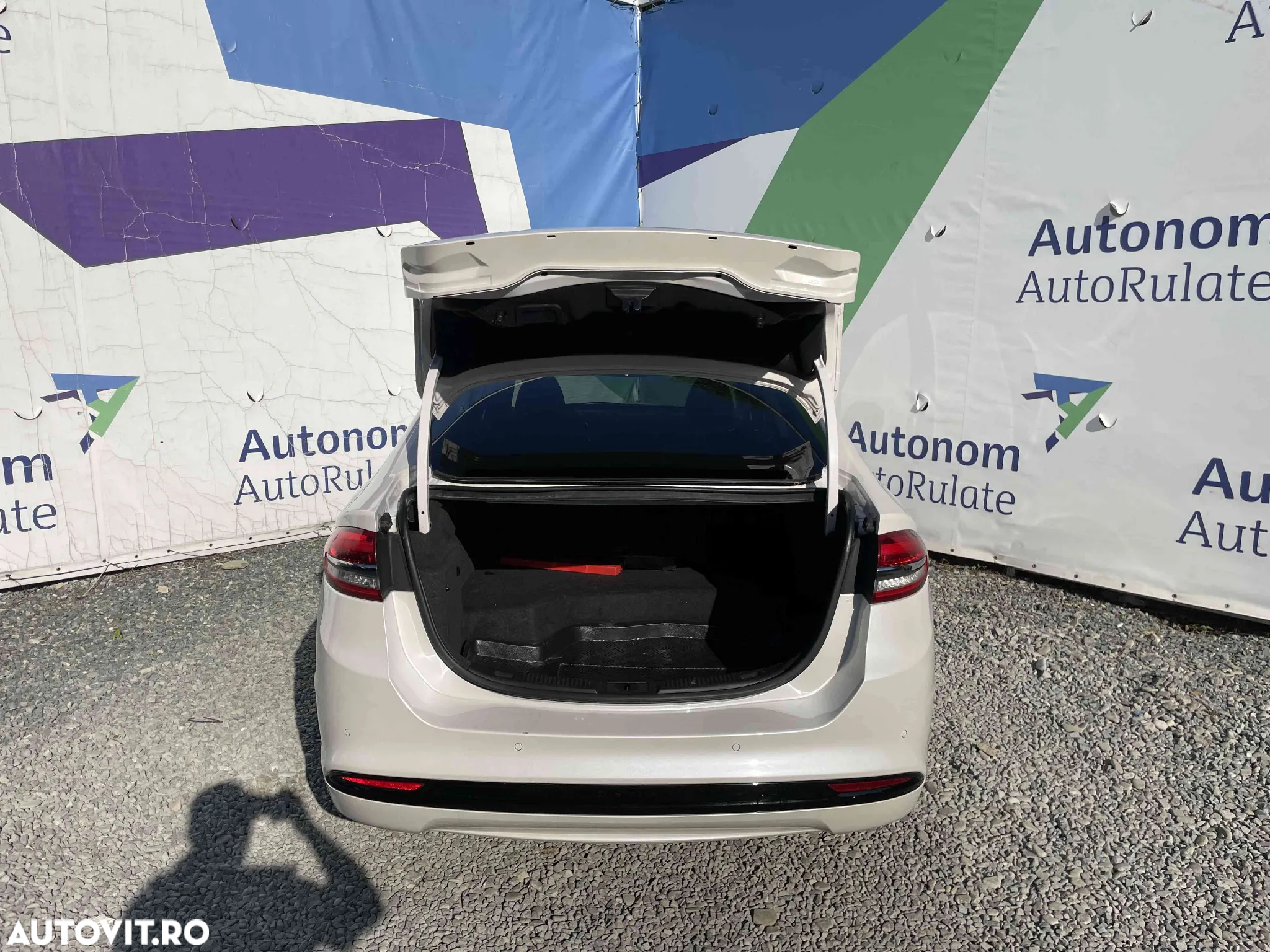 Ford Mondeo - 7