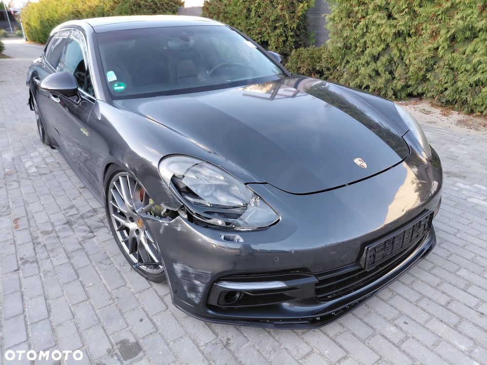 Porsche Panamera - 11