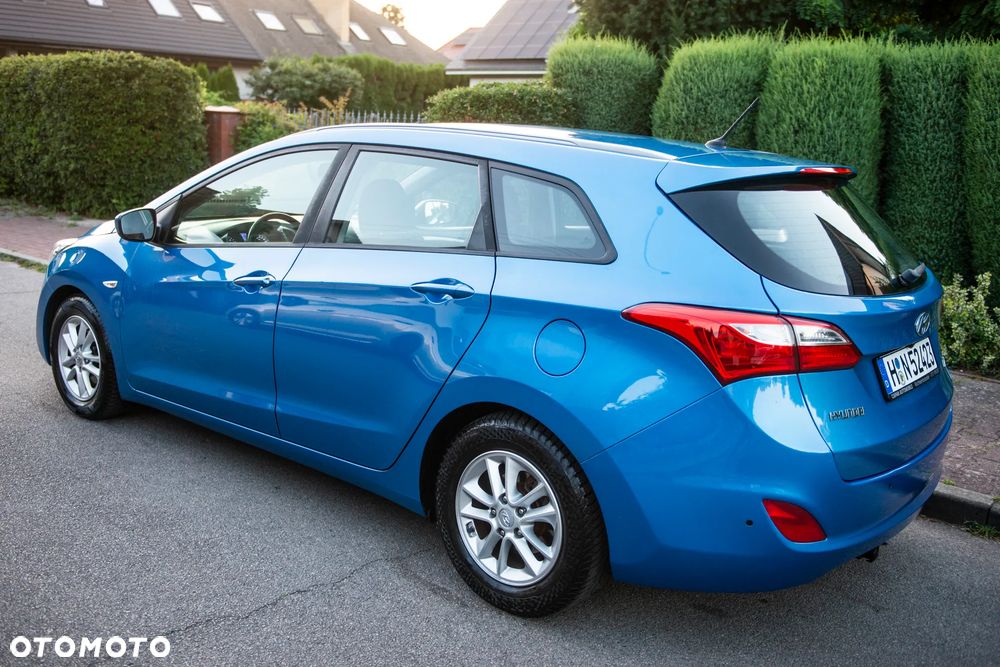 Hyundai i30 1.6 Comfort - 12