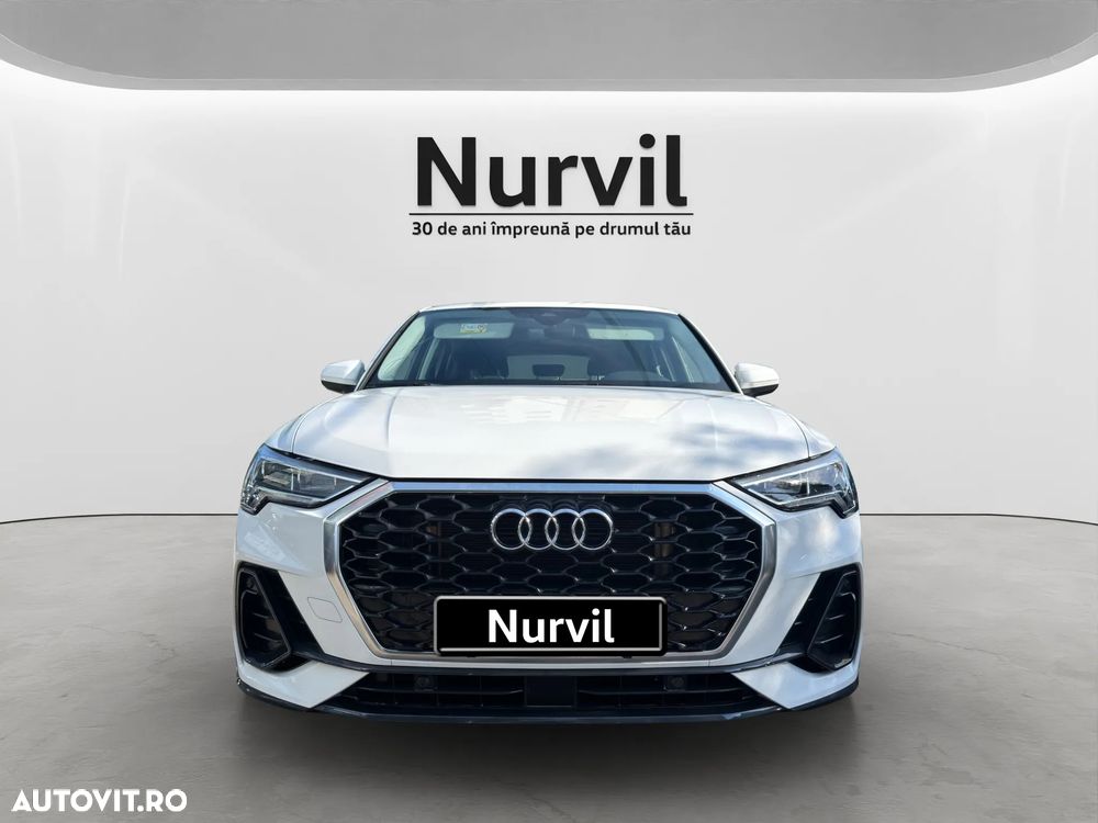 Audi Q3 2023 photo 2