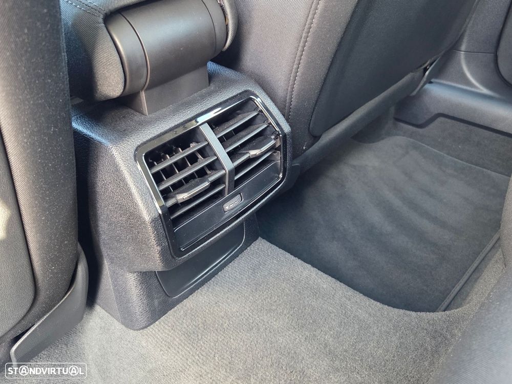 Audi Q3 45 TFSIe S tronic - 32