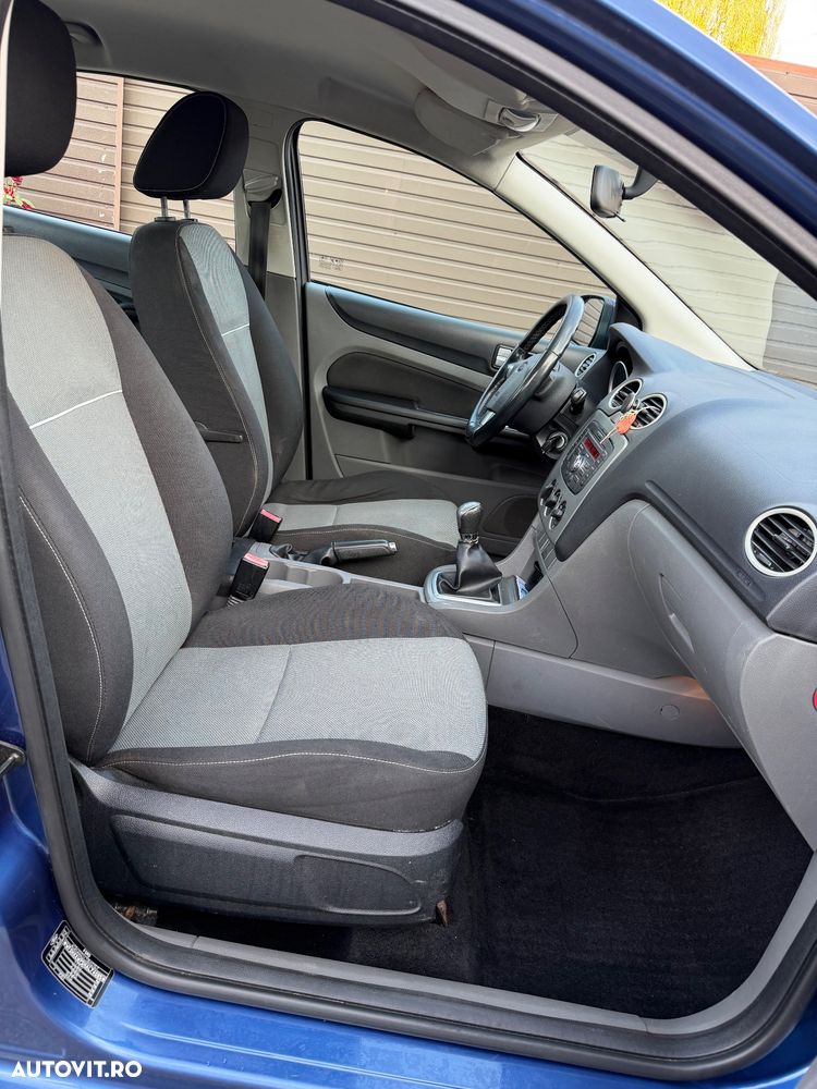 Ford Focus - 14