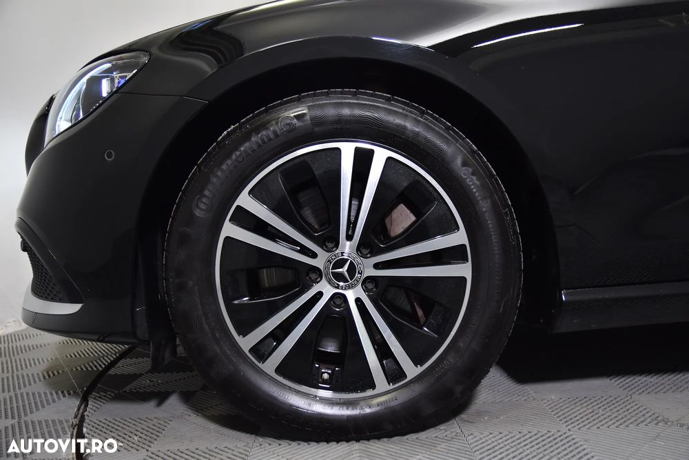 Mercedes-Benz E 300 MHEV Aut. - 13