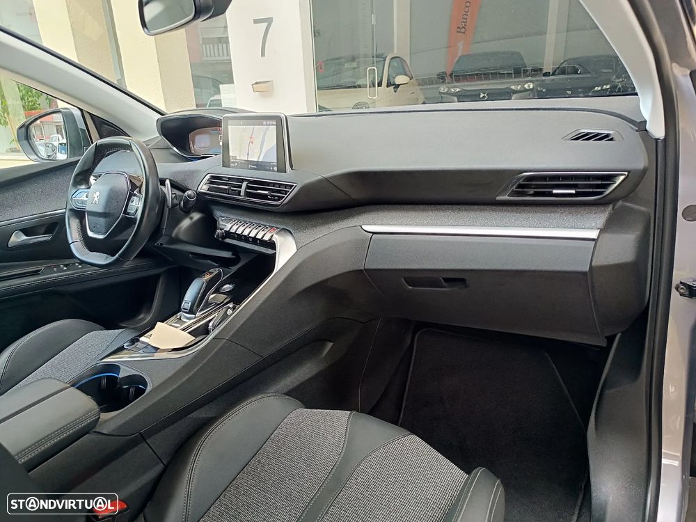 Peugeot 5008 PureTech 130 EAT8 Stop & Start Allure - 17
