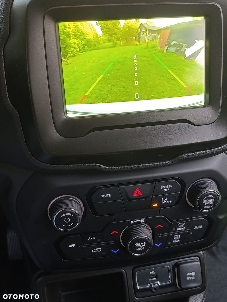 Jeep Renegade - 10
