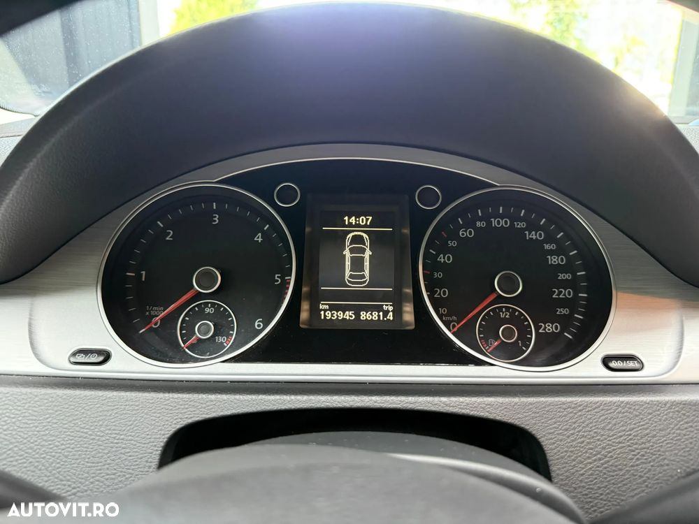 Volkswagen Passat CC 2.0 TDI BMT - 8