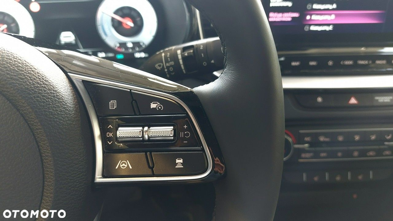 Kia XCeed - 14