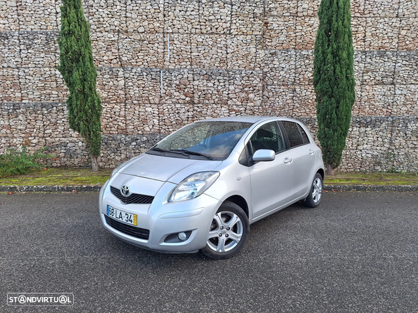 Toyota Yaris 1.0 VVT-i Sport+VSC