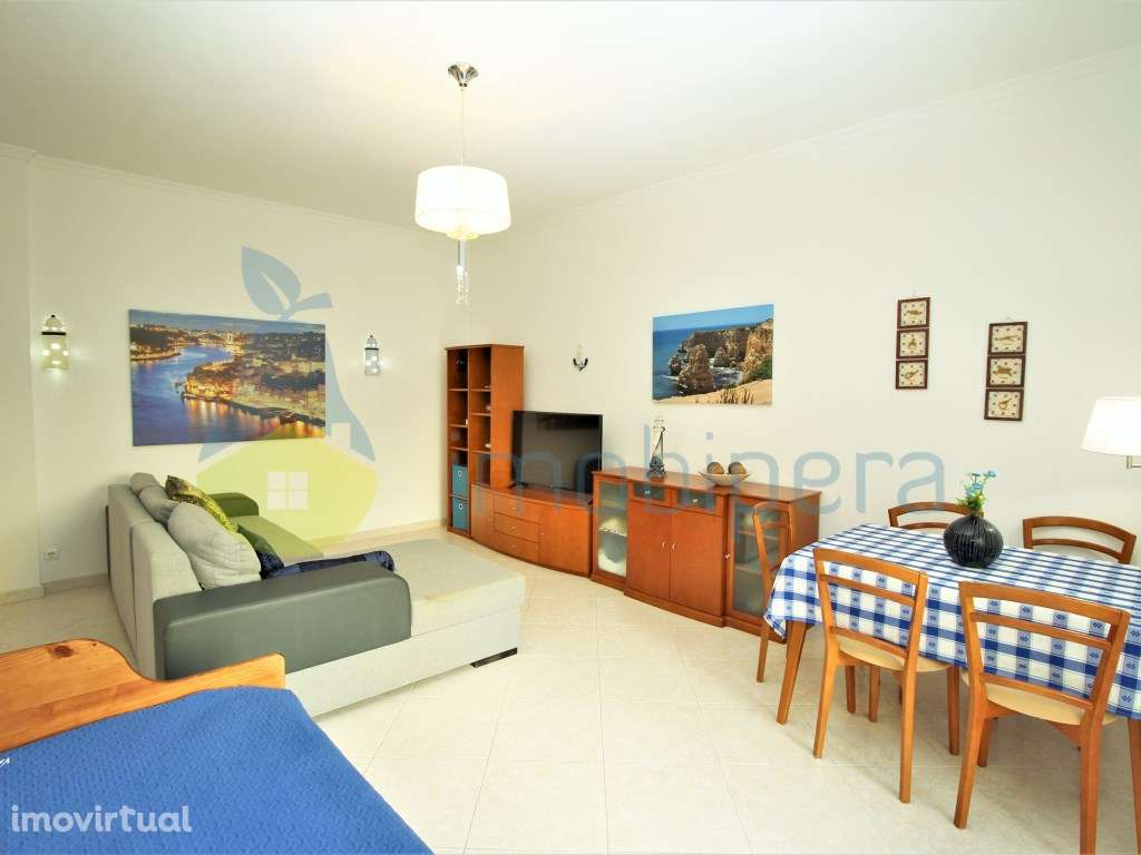 Espaçoso Apartamento T1 com Garagem e Piscina ! - Grande imagem: 2/13