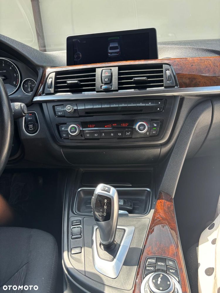 BMW Seria 3 330d - 10