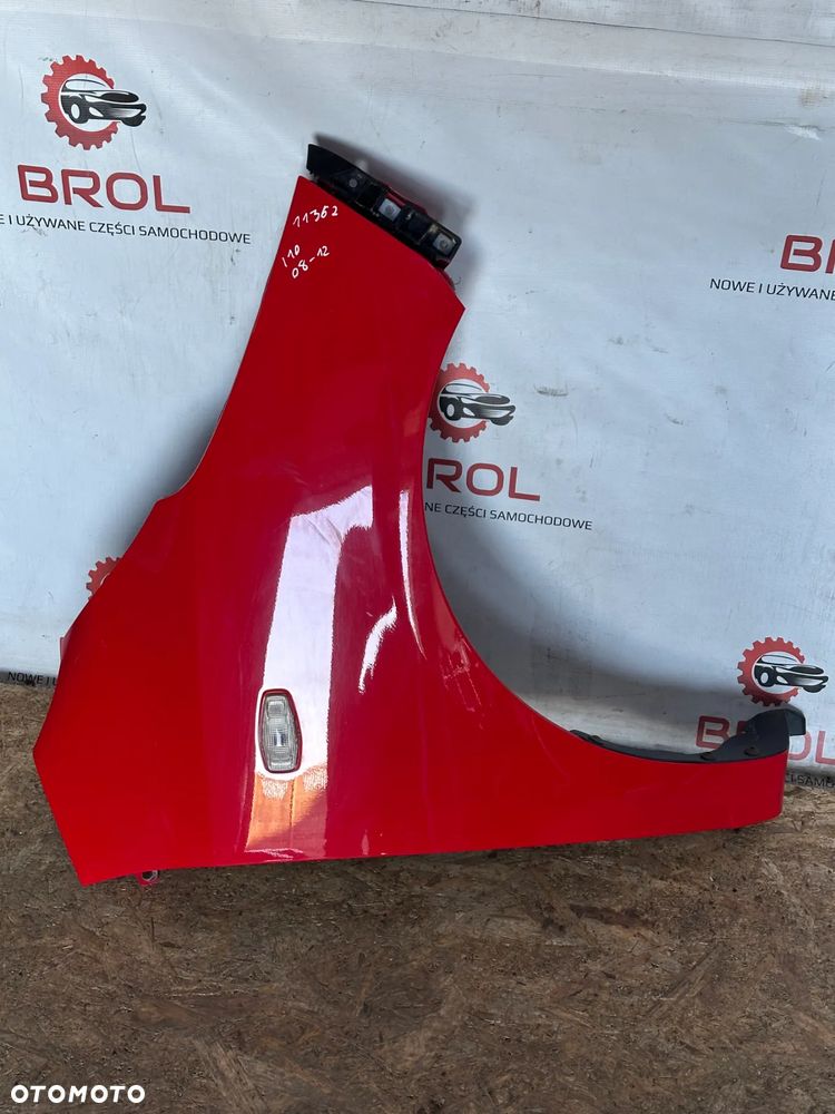 BŁOTNIK PRZEDNI PRAWY HYUNDAI I10 08-12  H4 - 1