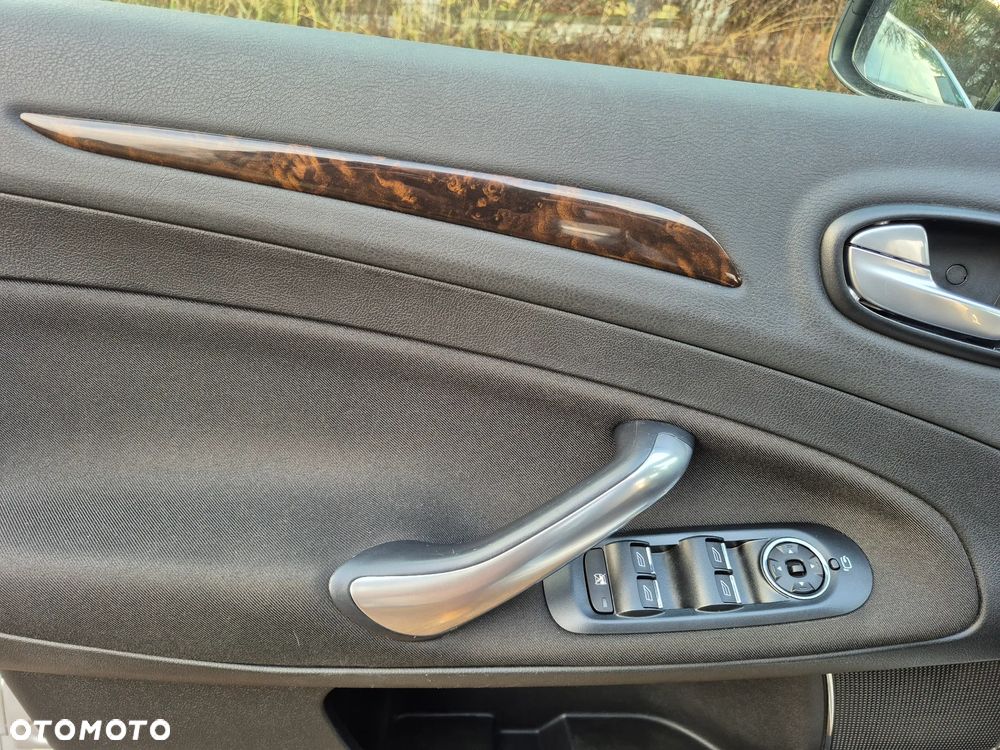 Ford Mondeo 2.0 Ghia Executive - 34