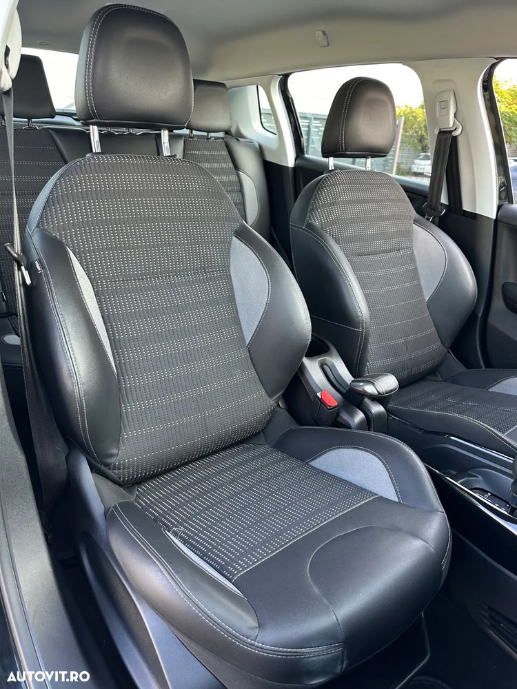 Peugeot 2008 - 14