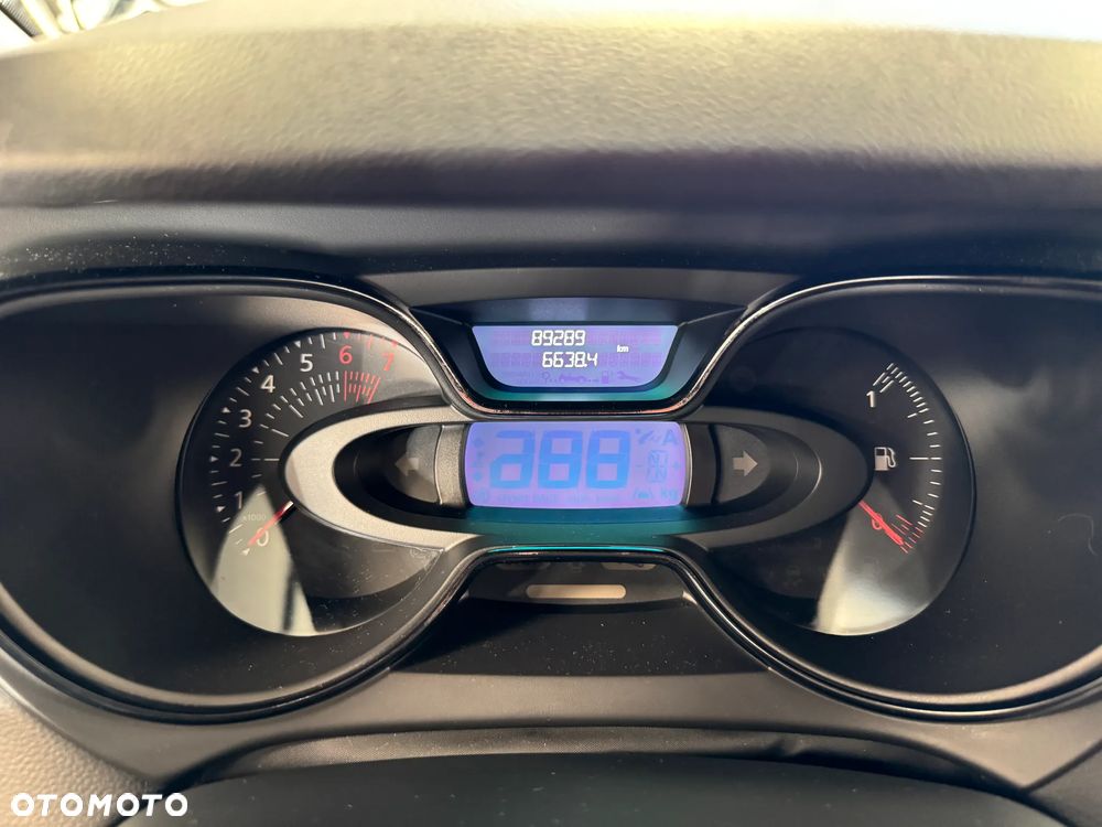 Renault Captur - 16