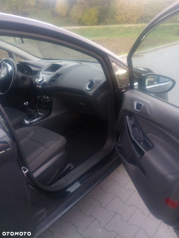 Ford Fiesta 1.0 EcoBoost Titanium - 16